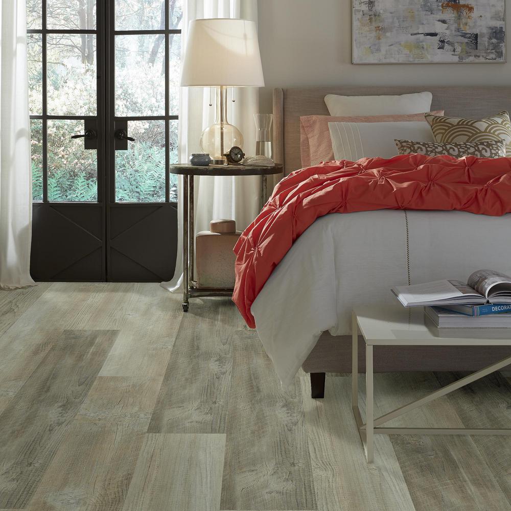 Shaw Pinecrest Click 9 In X 59 In Quarry Resilient Vinyl Plank Flooring 21 79 Sq Ft Case Hd84300554 The Home Depot