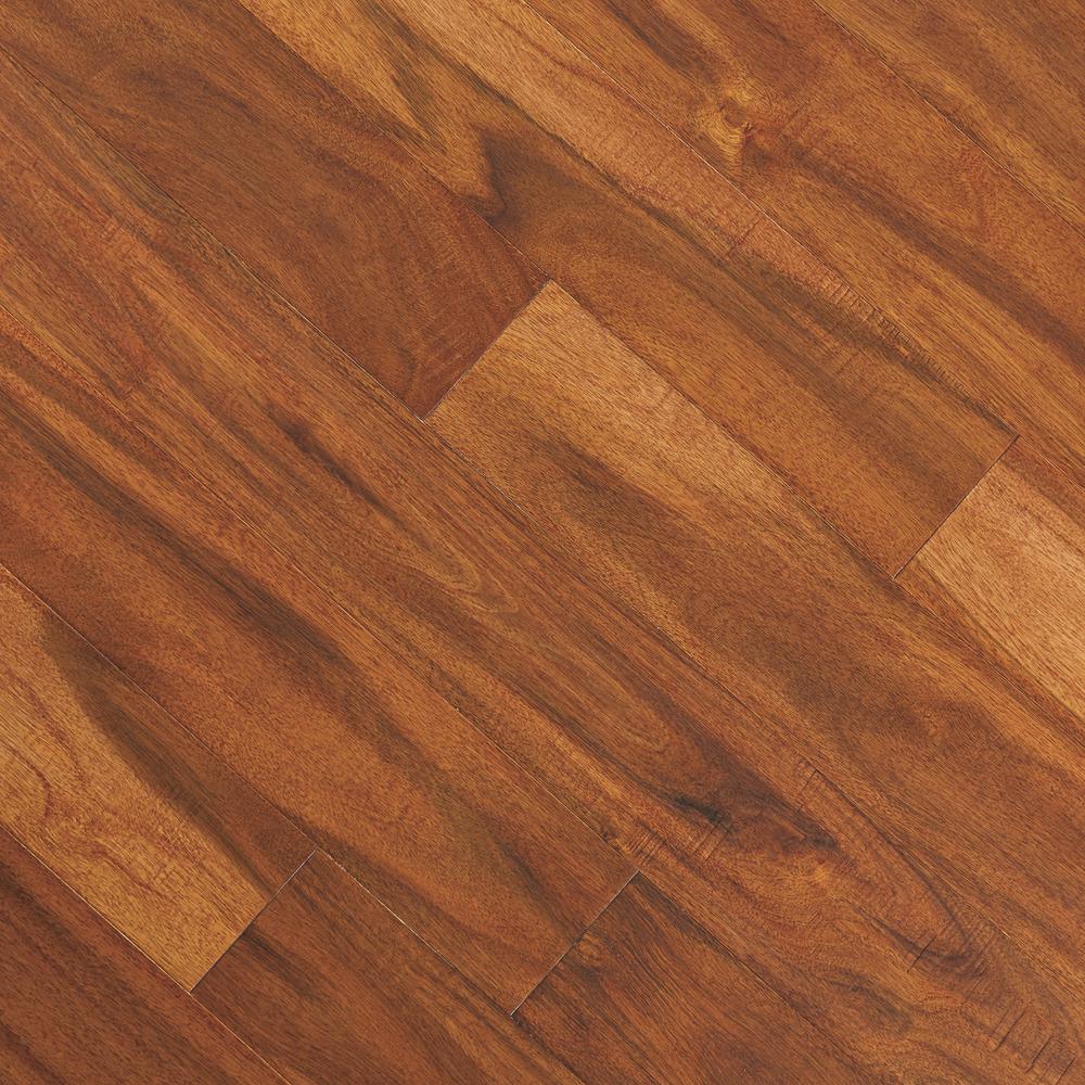 Home Legend Hand Scraped Hickory Tuscany 3 8 In T X 4 3 4 In W X Varying Length Click Lock Hardwood Flooring 24 94 Sq Ft Case Hl61h The Home Depot