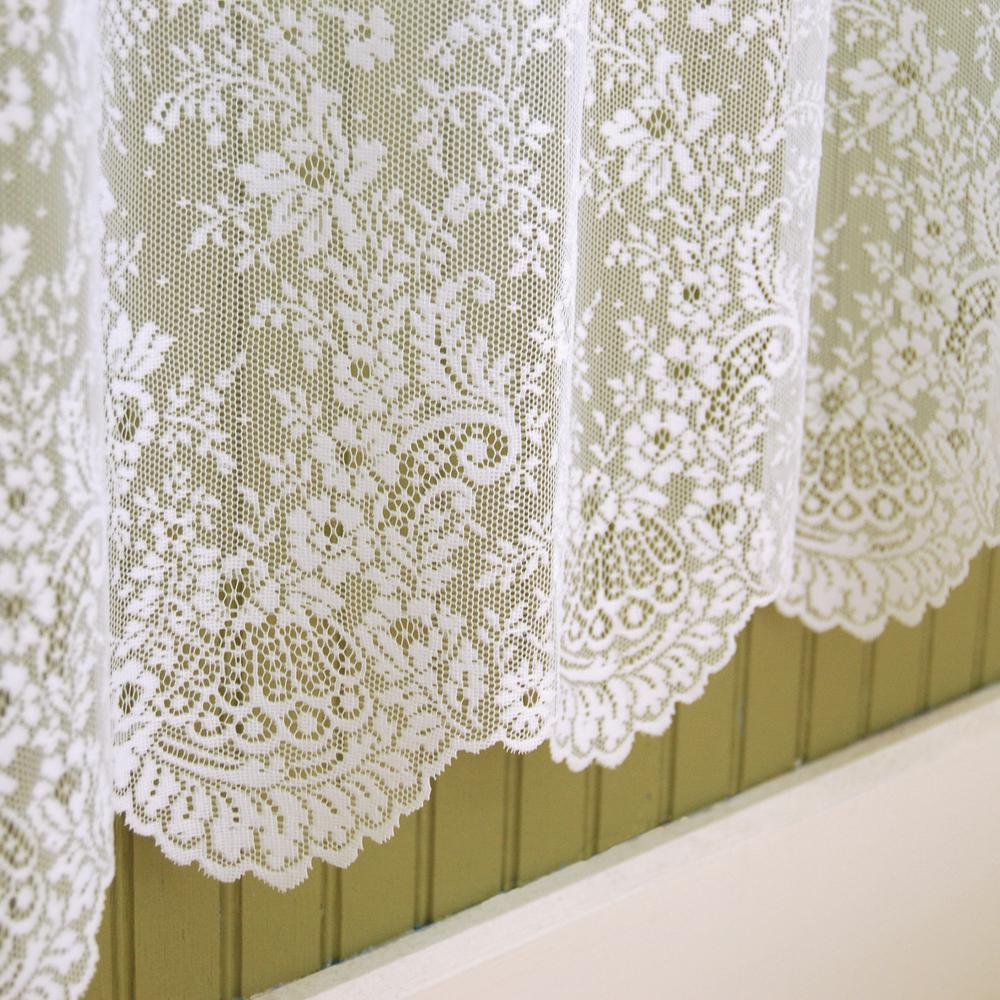 Heritage Lace Floret 72 In W X 72 In L White Lace Shower Curtain 6290w Oc The Home Depot