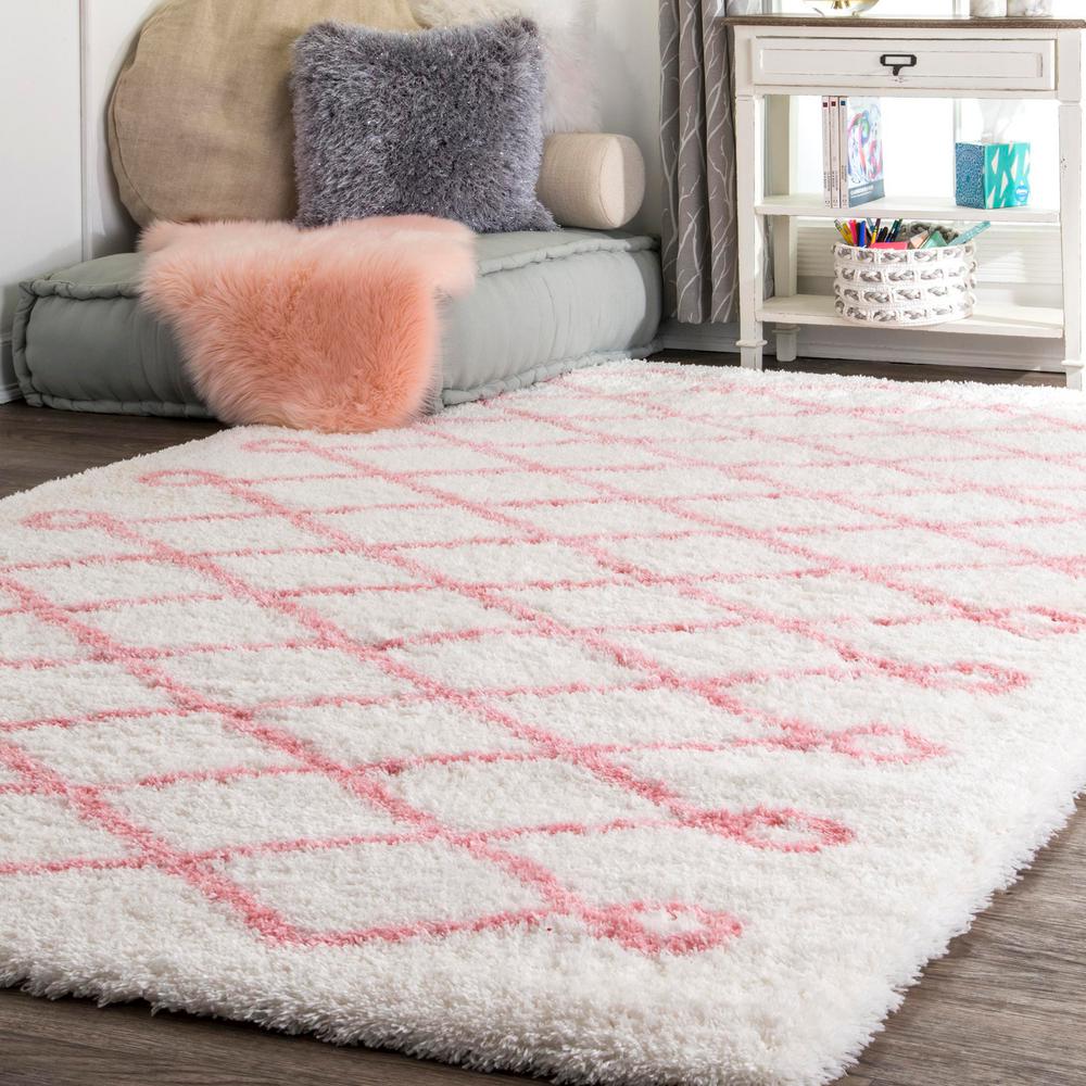 Nuloom Stasia Diamond Baby Pink 5 Ft X 8 Area Rug Nuloom Stasia Diamond Baby Pink 5