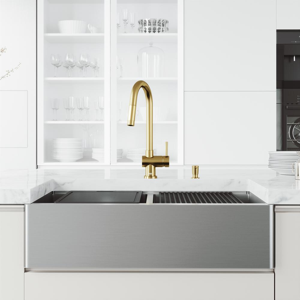 Vigo Oxford Stainless Steel 36 In Double Bowl Farmhouse Apron Front Workstation Kitchen Sink With Faucet And Accessories Vg15959 The Home Depot