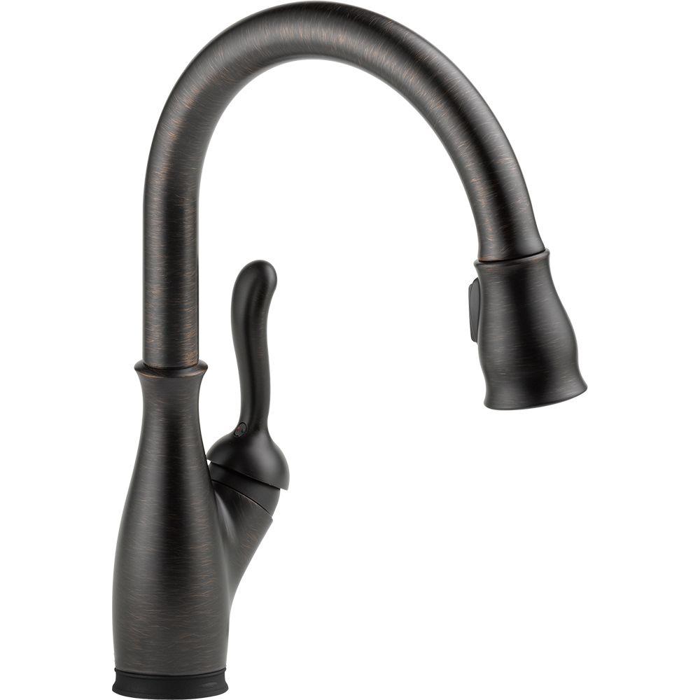 Delta Leland SingleHandle PullDown Sprayer Kitchen Faucet with