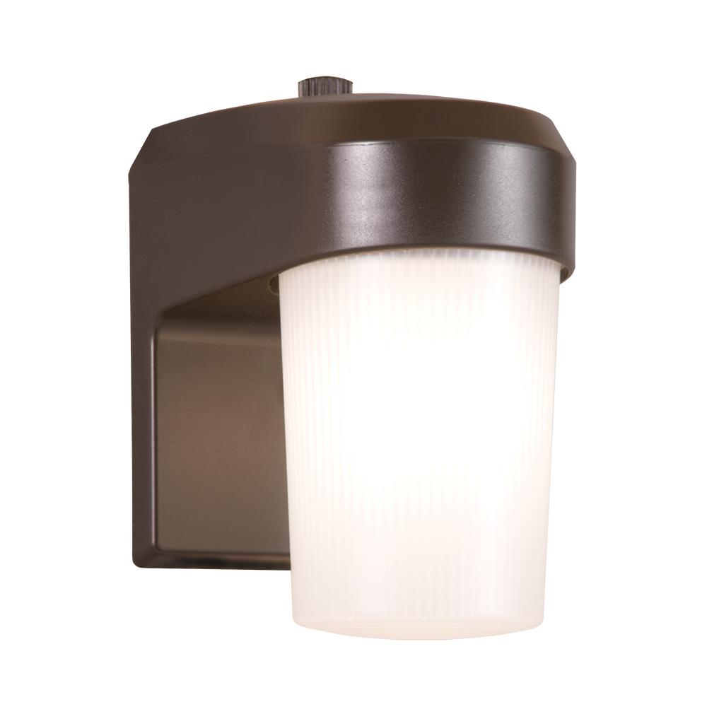 Halo 13 Watt Bronze Outdoor Fluorescent Entry And Patio Area Light Halo 13 Watt Bronze Outdoor Fluorescent Entry And Patio Area Light With Dusk To Dawn