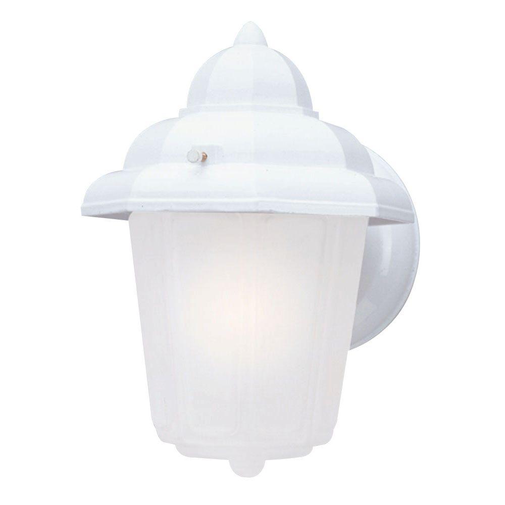 Westinghouse White No Bulbs Included Outdoor Wall Mounted 1 Light Textured White On Cast Aluminum Exterior Wall Lantern With Frosted Glass