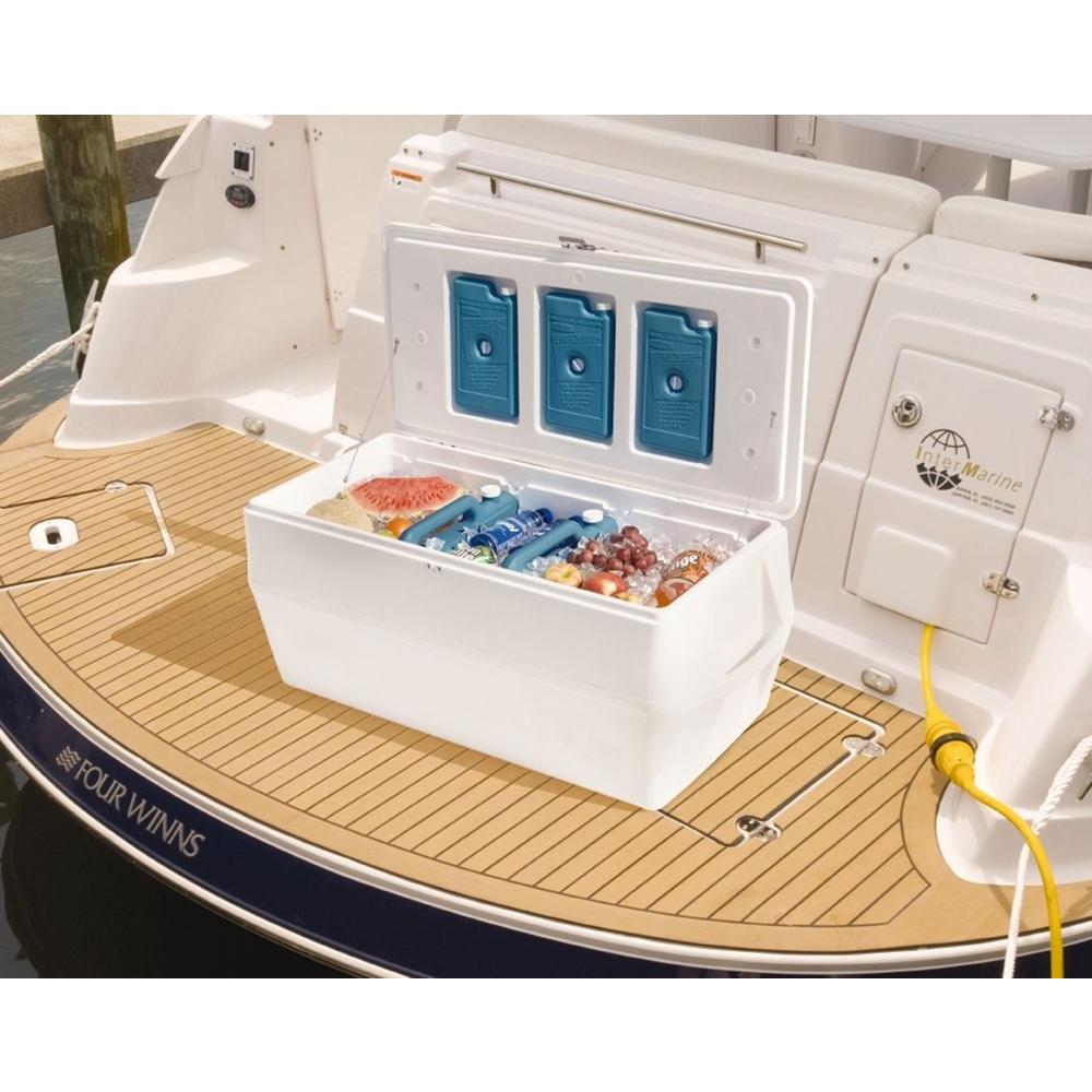 large rubbermaid cooler