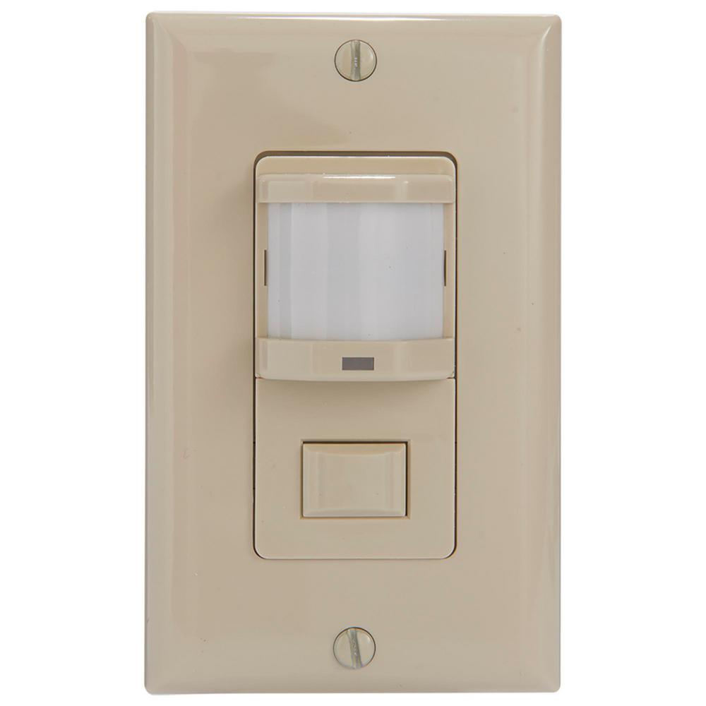 Intermatic IOS Series 500-Watt PIR Vacancy/Occupancy Sensor Switch Residential In-Wall
