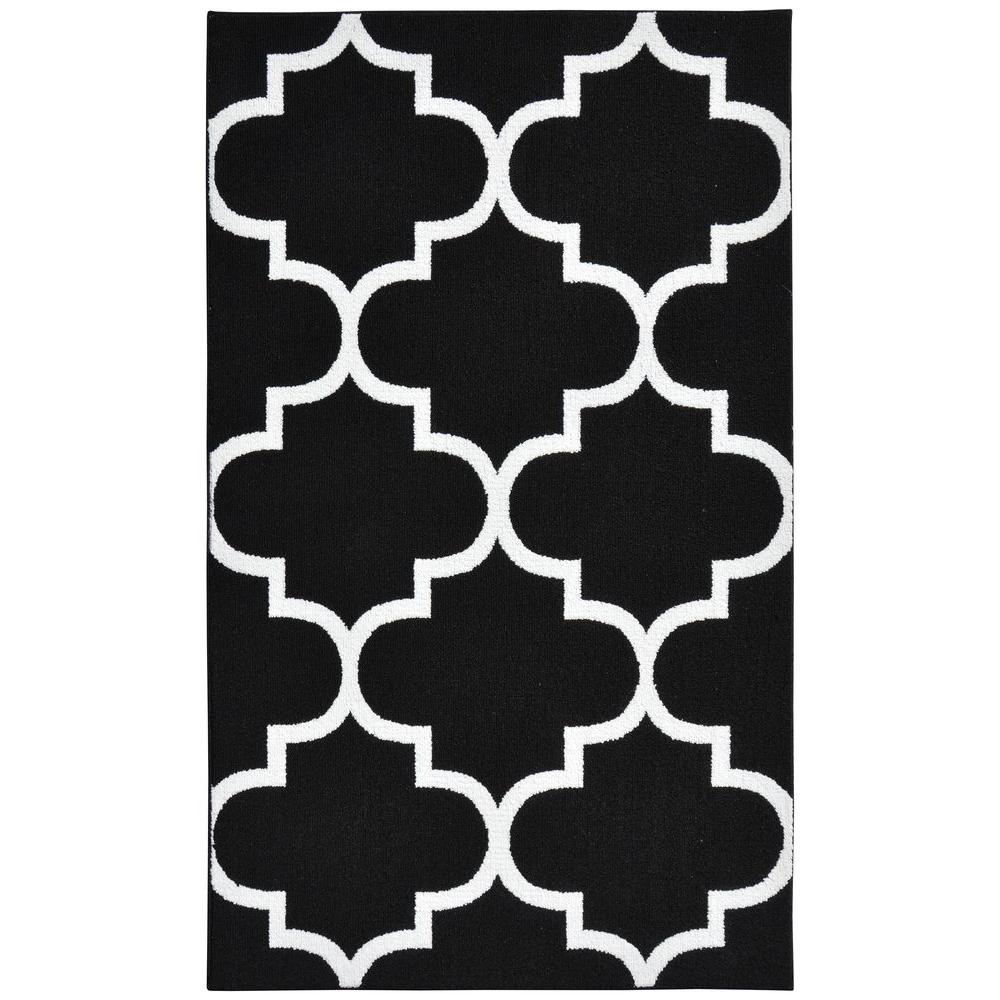 Garland Rug Large Quatrefoil Black White 5 Ft X 7 Area Ll240a06008453 The Home Depot