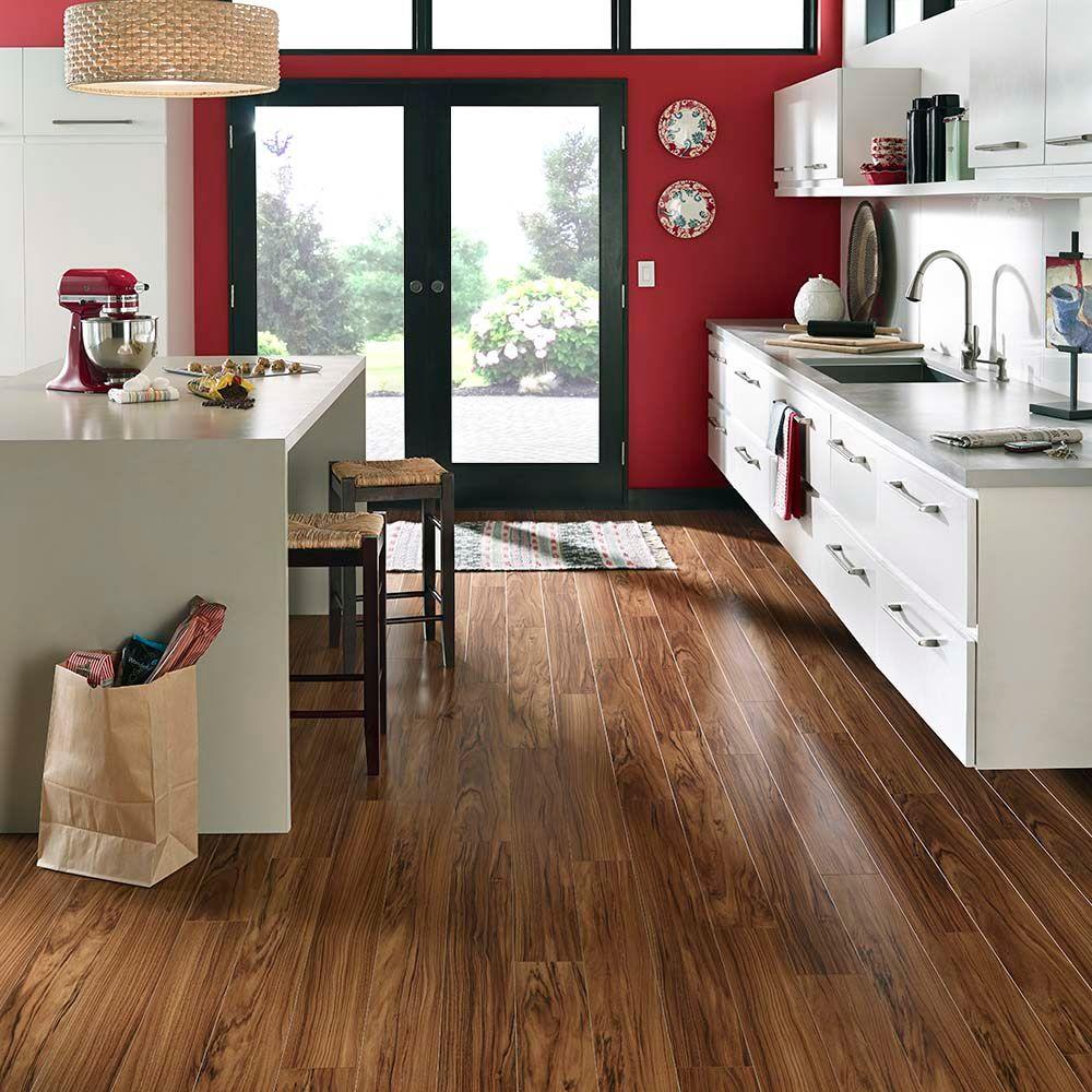 Pergo Xp Golden Tigerwood 10 Mm Thick X 5 1 4 In Wide X 47 1 4 In
