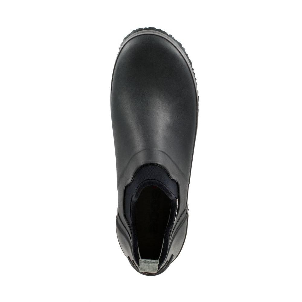 size 18 slip resistant shoes