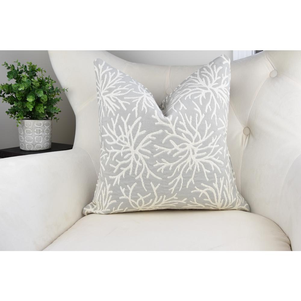 Vesper Lane Coral Reef Gray Geometric Down 18 In X 18 In Throw