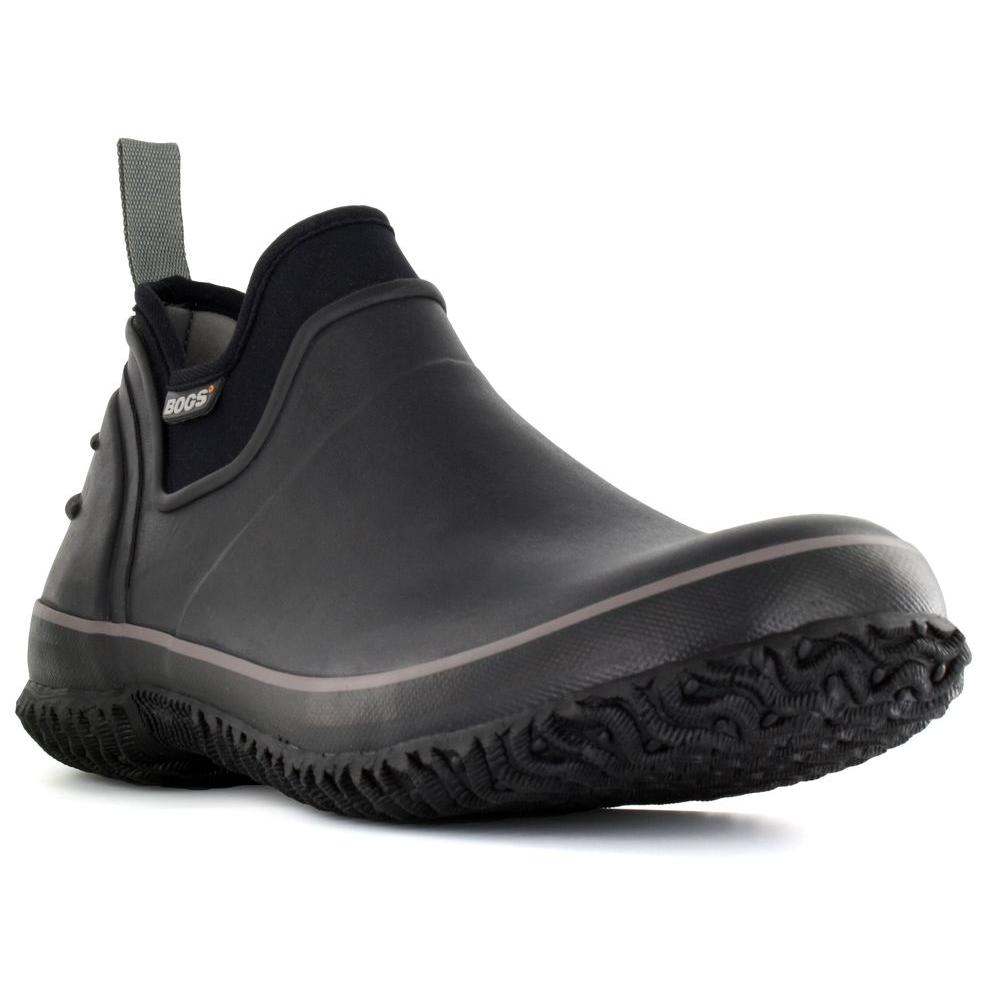 size 17 slip resistant shoes