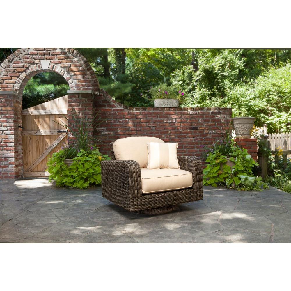 Brown Jordan Northshore Patio Motion Lounge Chair in Harvest with