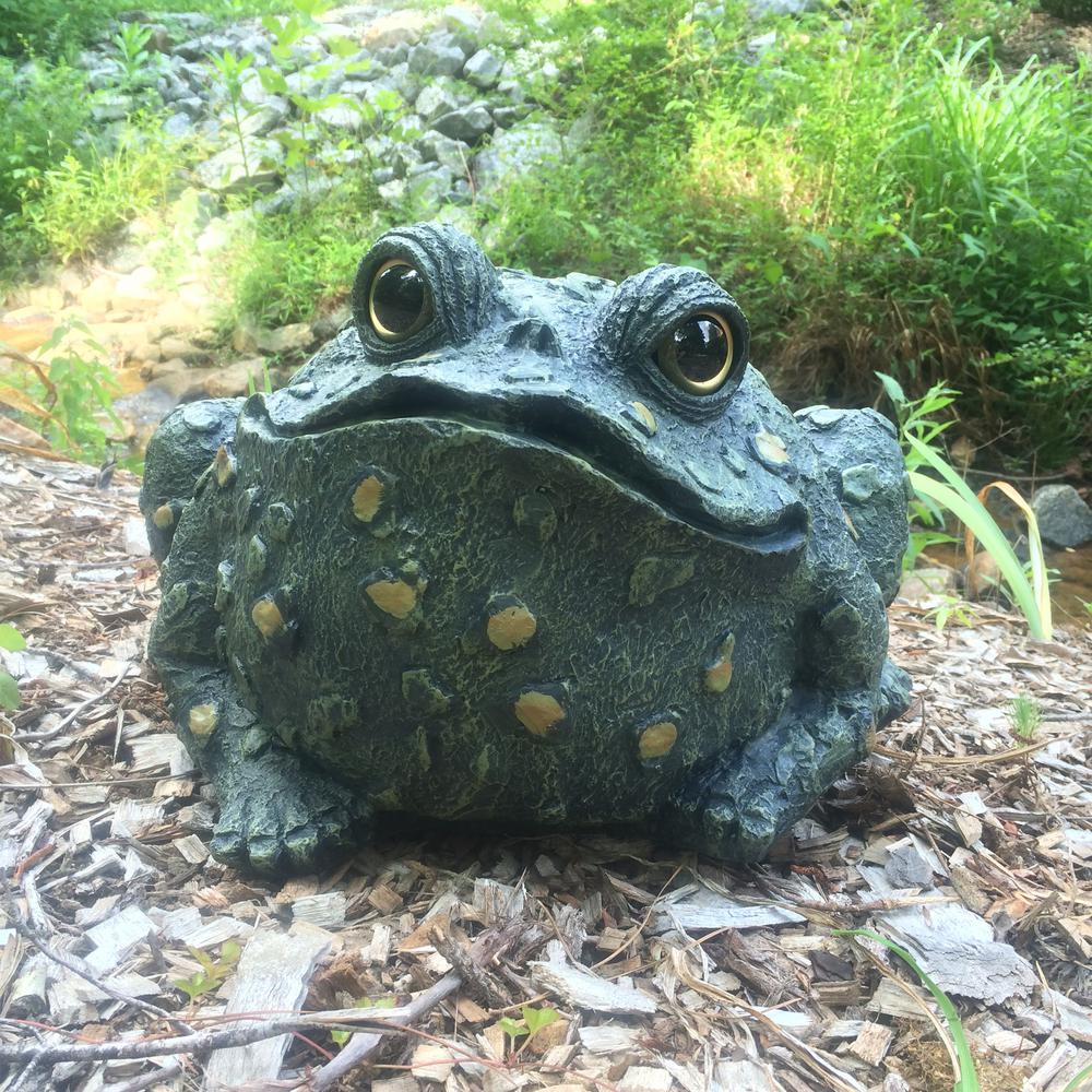 large frog statue for garden