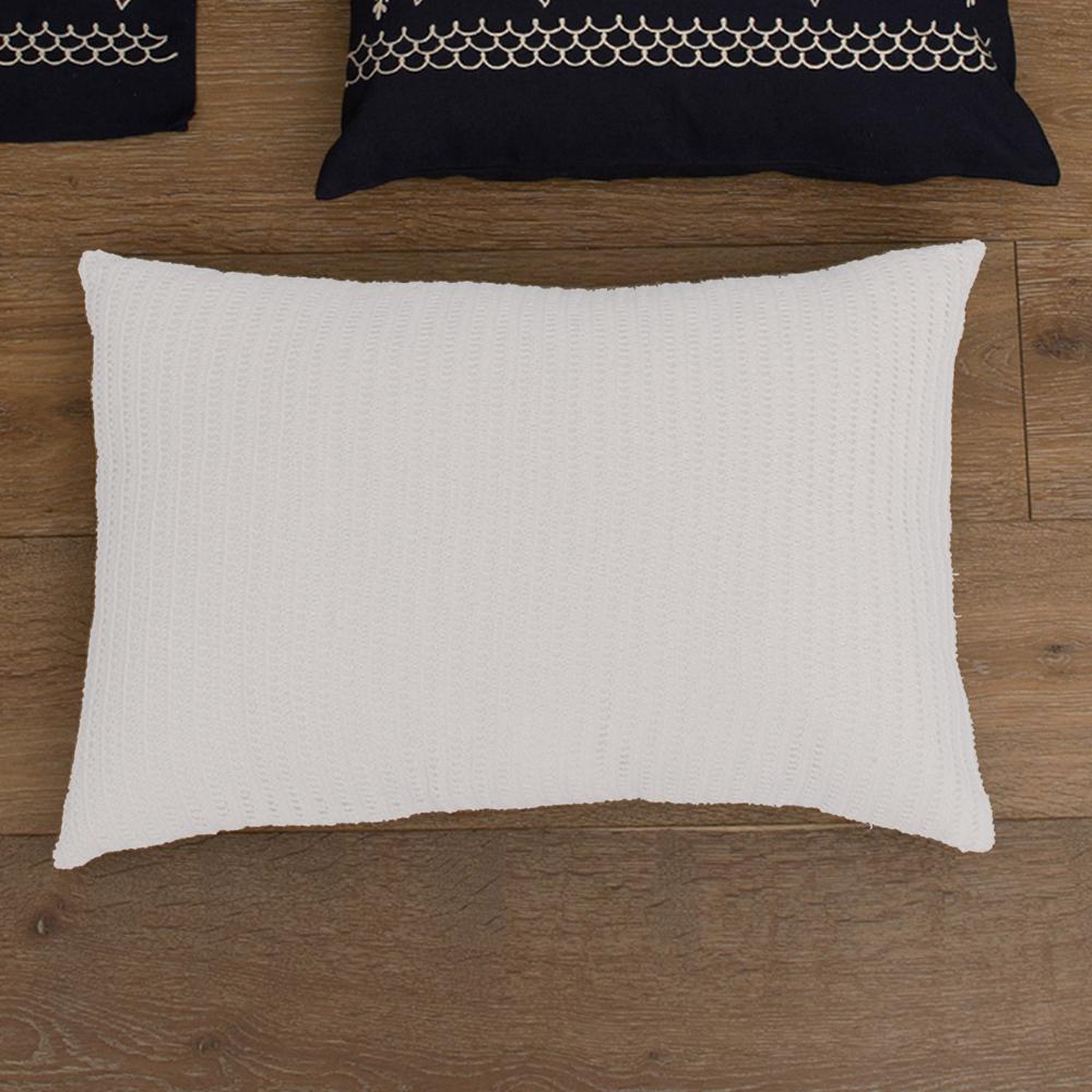 Heritage Lace Crochet Envy White Plaid 16 In X 24 Throw Pillow