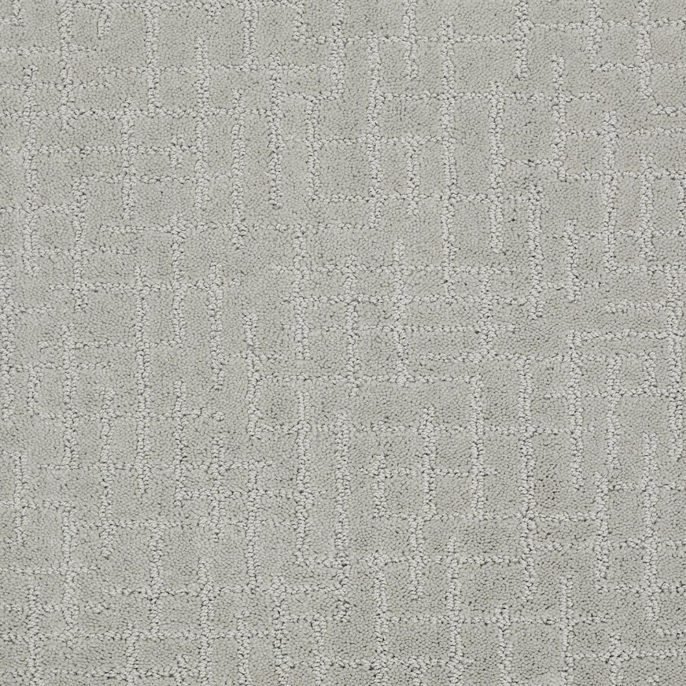 grey patterned carpet