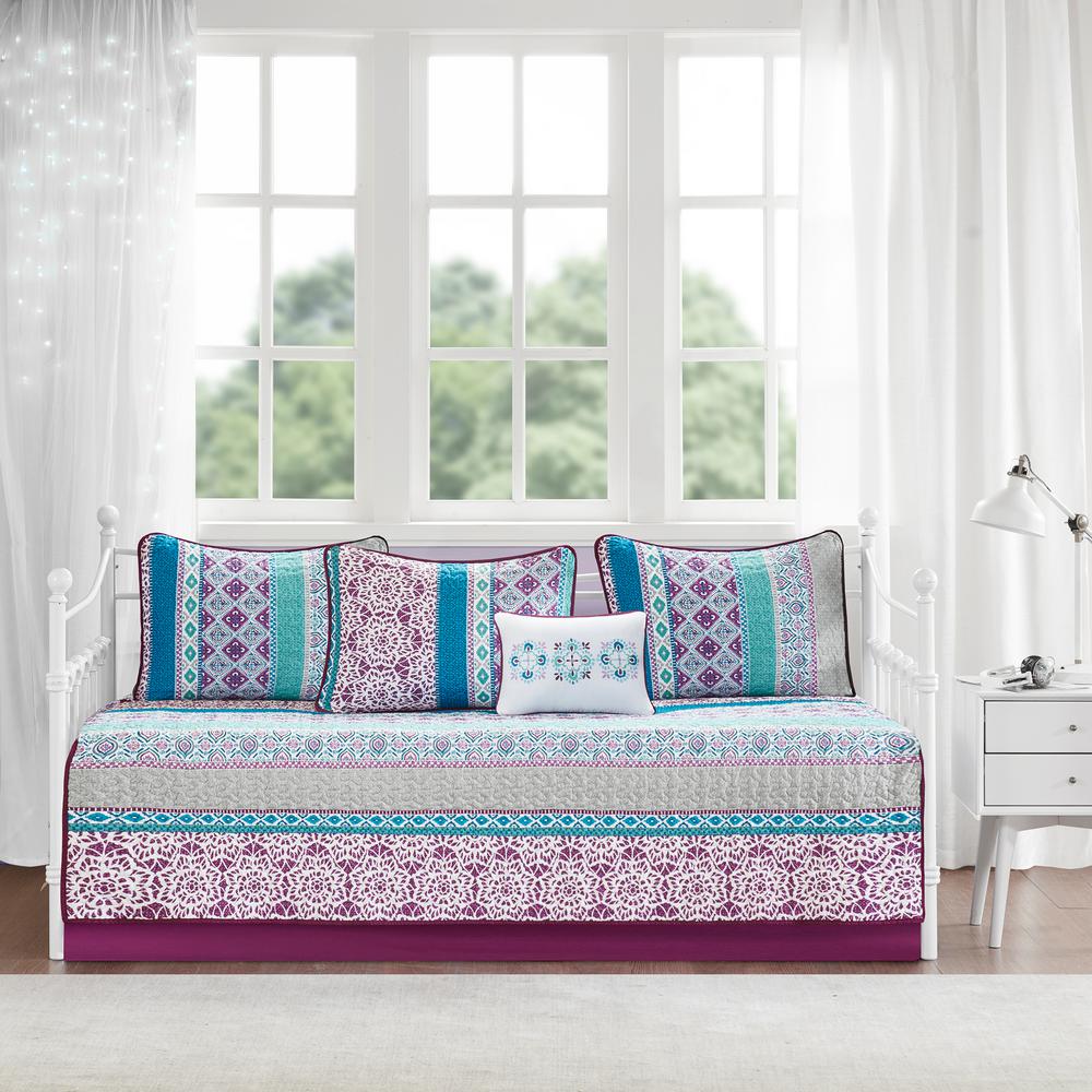 Intelligent Design Adley 6 Piece Purple Daybed Bedding Set Id13