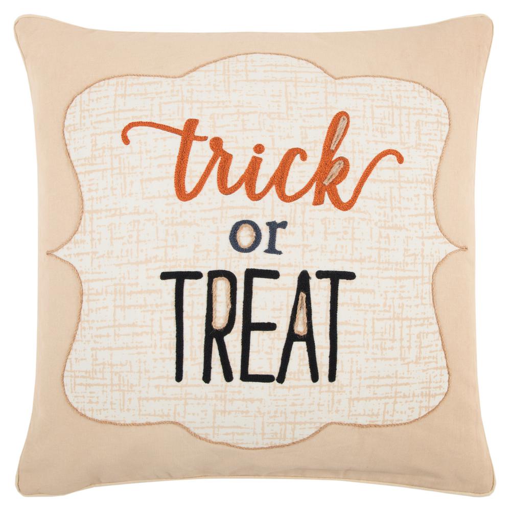 Rizzy Home Halloween Trick Or Treat Polyester Standard Throw