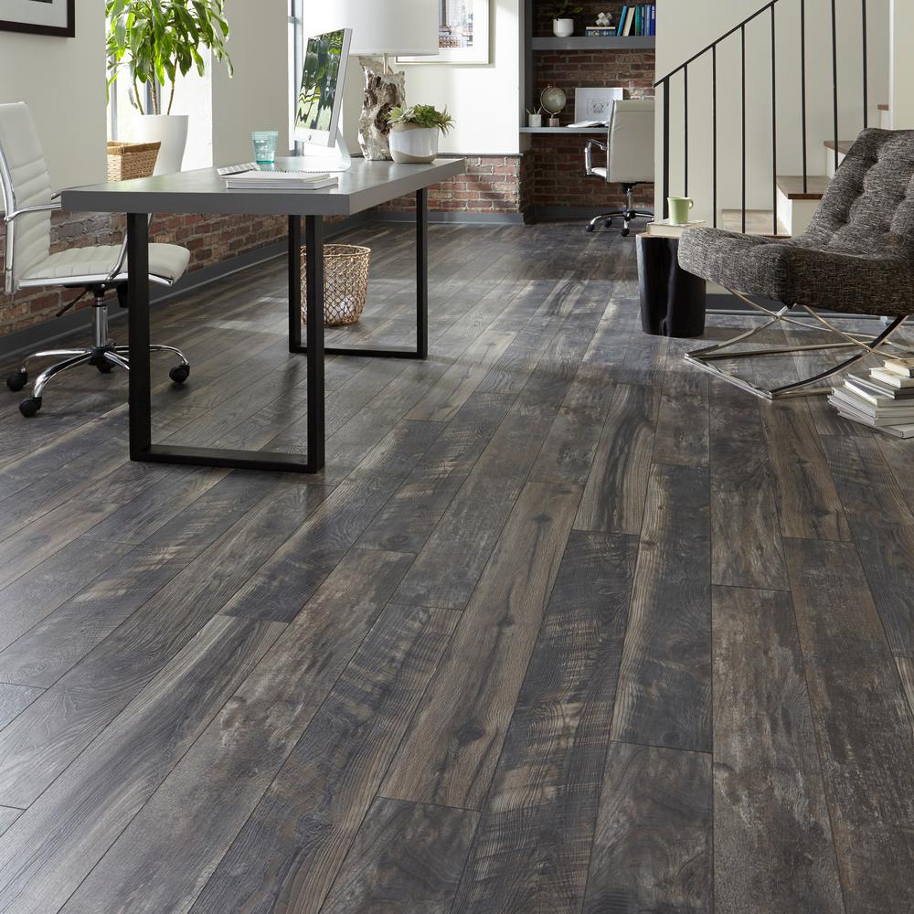 Home Decorators Collection Eir Smokewood Fusion Thick X 6 1 16 In Wide 50 2 3 Length Laminate Flooring 682 8 Sq Ft Pallet Hdcwr07p The Depot - How Much Is Laminate Flooring Installation At Home Depot