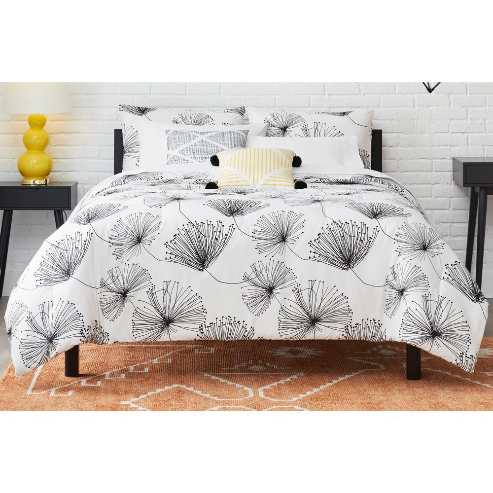 Stylewell Sweeney 5 Piece White Black Floral Full Queen Comforter