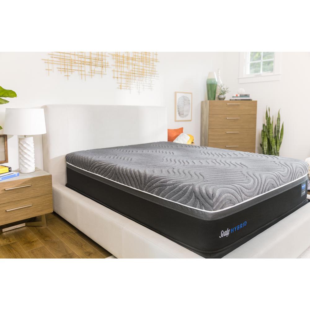Sealy Hybrid Premium Silver Chill Queen 14 In Plush Mattress Sealy Hybrid Premium Silver Chill Queen 14 In Plush Mattress 52504851 The Home Depot