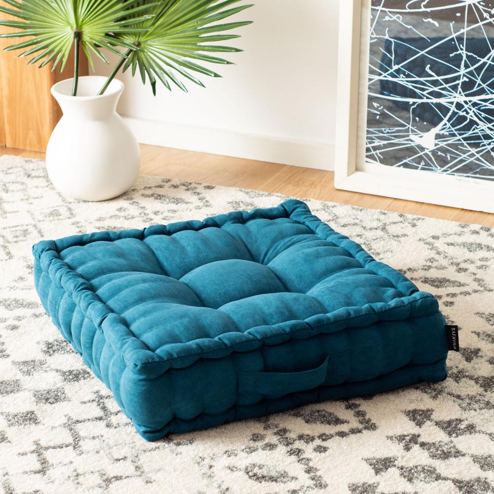 Safavieh Gardenia 18 In X 18 In Polyfill Hunter Green Square
