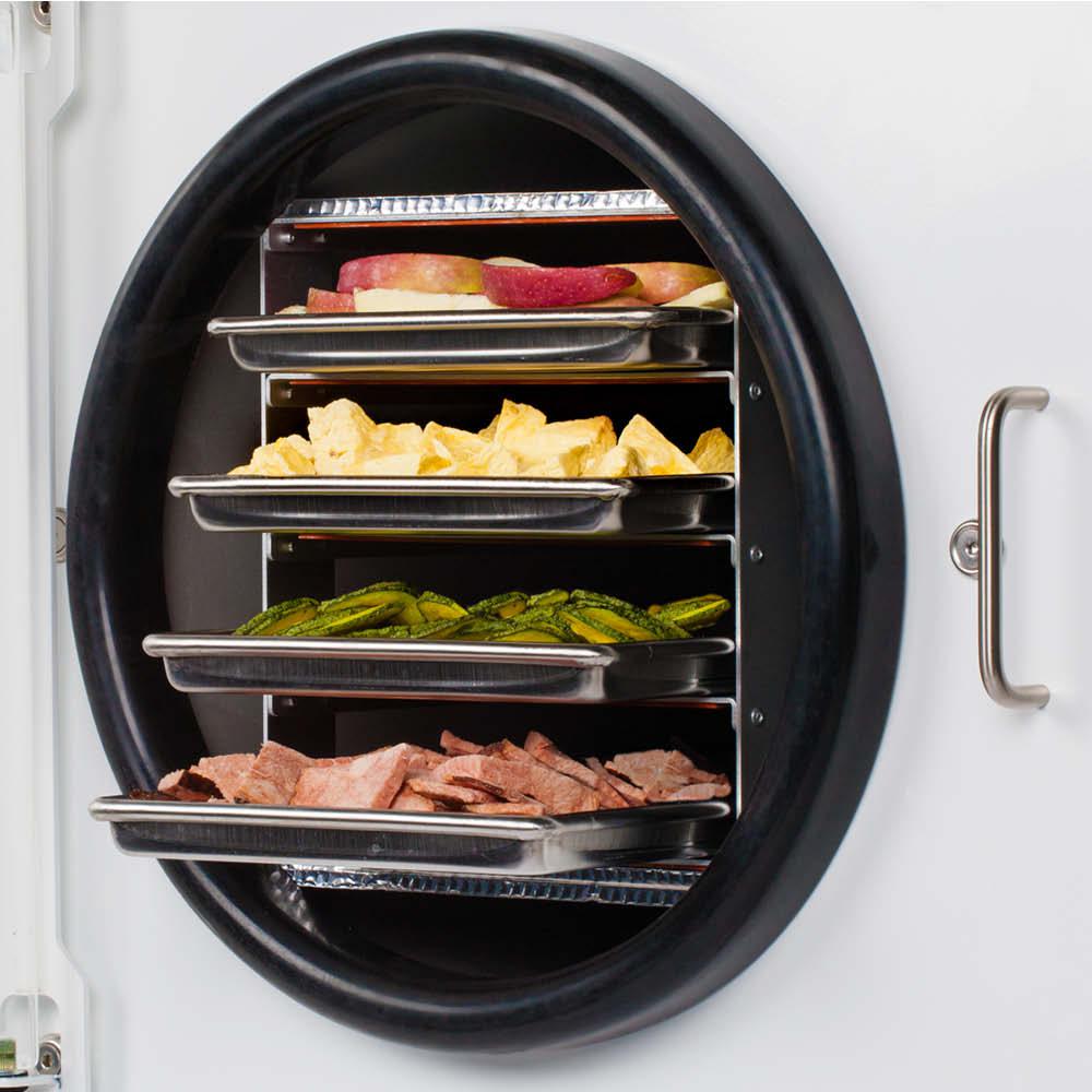 Harvest Right Medium Freeze Dryer White with Mylar Starter Kit HRFDSWH