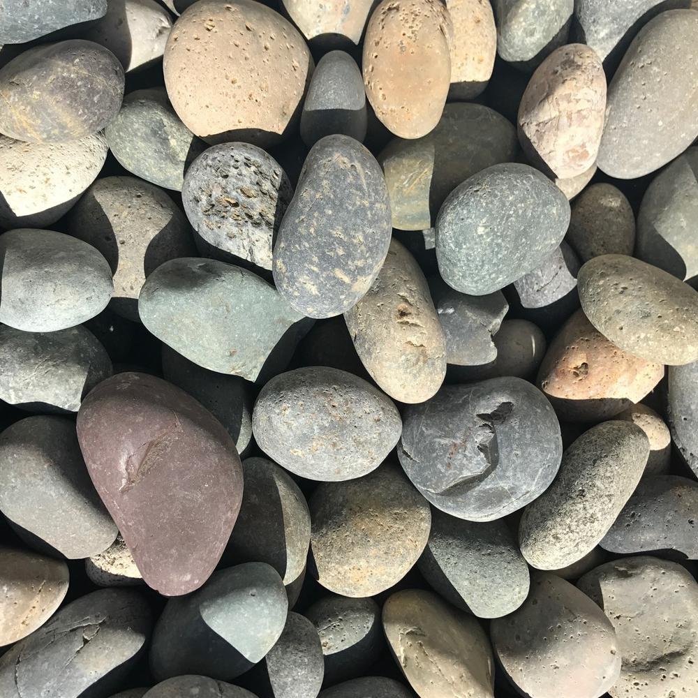 0 50 Cu Ft 40 Lbs 1 In To 2 Mixed Mexican Beach Pebble 20 Bag Pallet