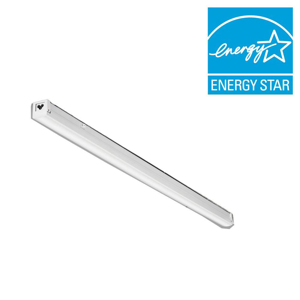 Lithonia Lighting- Linkable 4 Ft. White Led Strip Light; B1110c