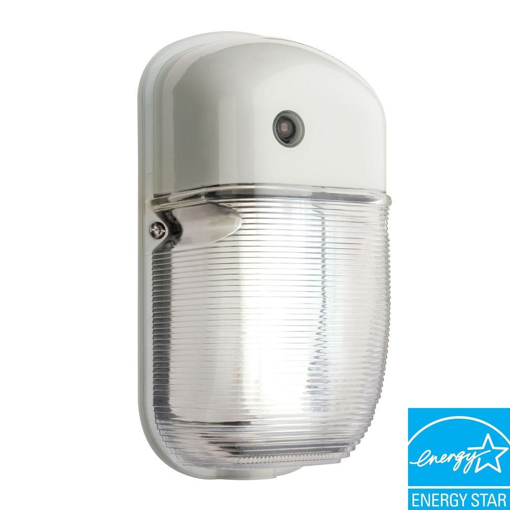 Lithonia Lighting 42 Watt Compact Fluorescent White Dusk To Lithonia Lighting 42 Watt Compact Fluorescent White Dusk To