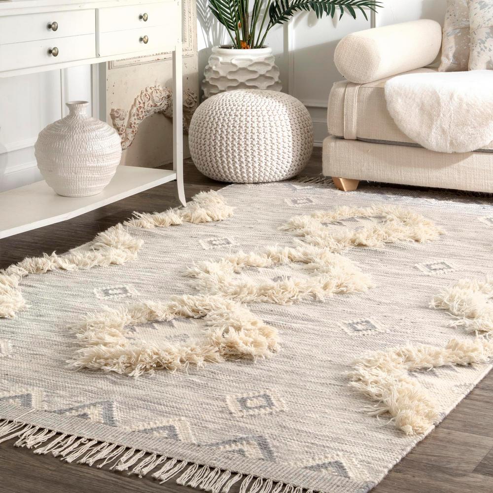 Nuloom Savannah Tribal Light Gray 8 X 10 Area Rug