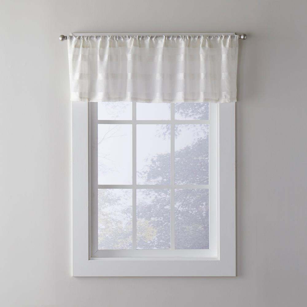 SKL Home Parkland 55 in. W x 16 in. L Polyester Window Valance in ...