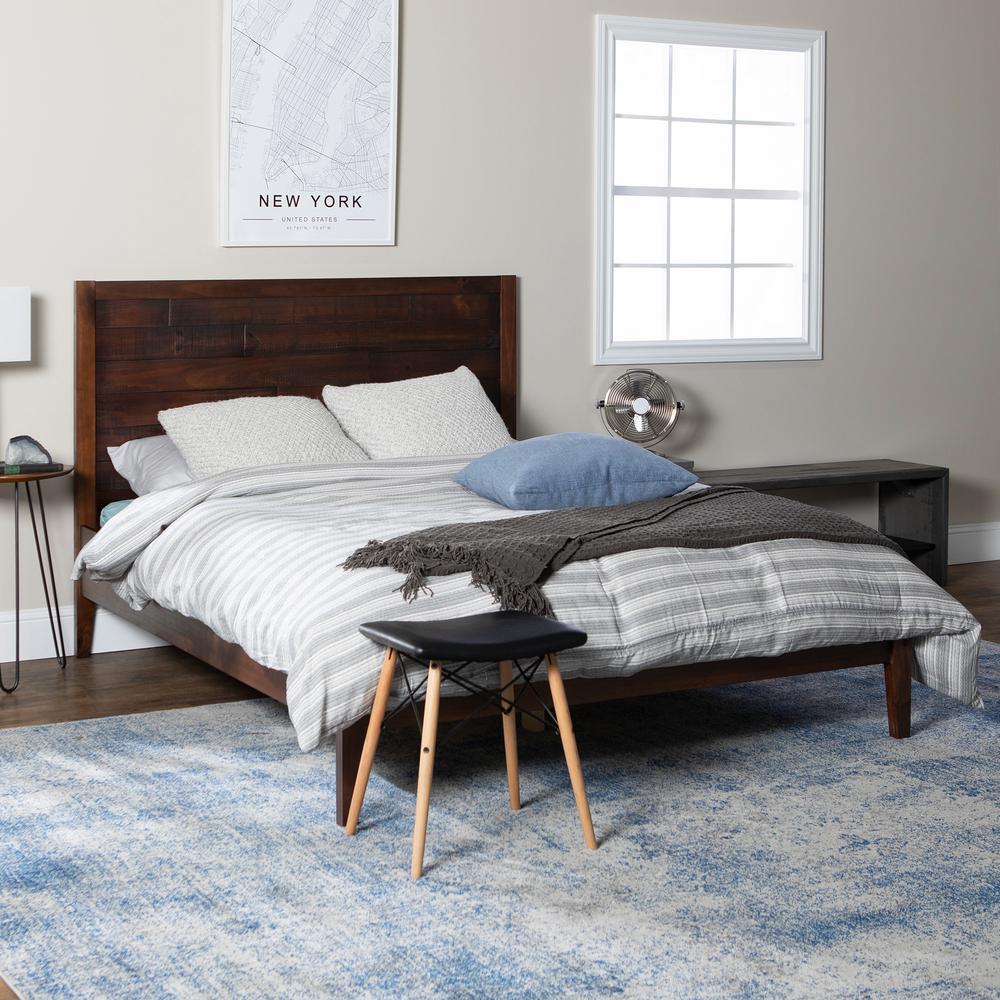 Walker Edison Furniture Company Plank Distressed Mahogany Queen Plank Distressed Mahogany Queen Solid Wood Bed