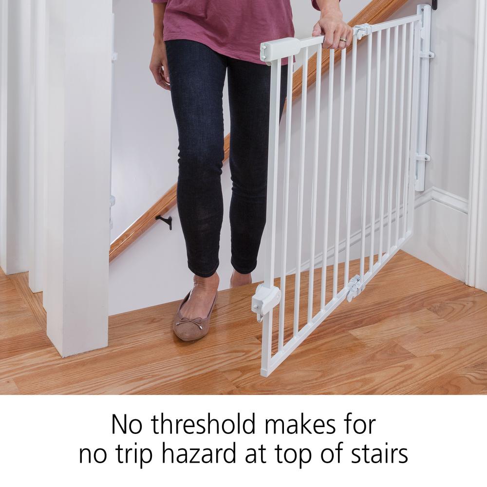 no trip pressure mounted stair gate