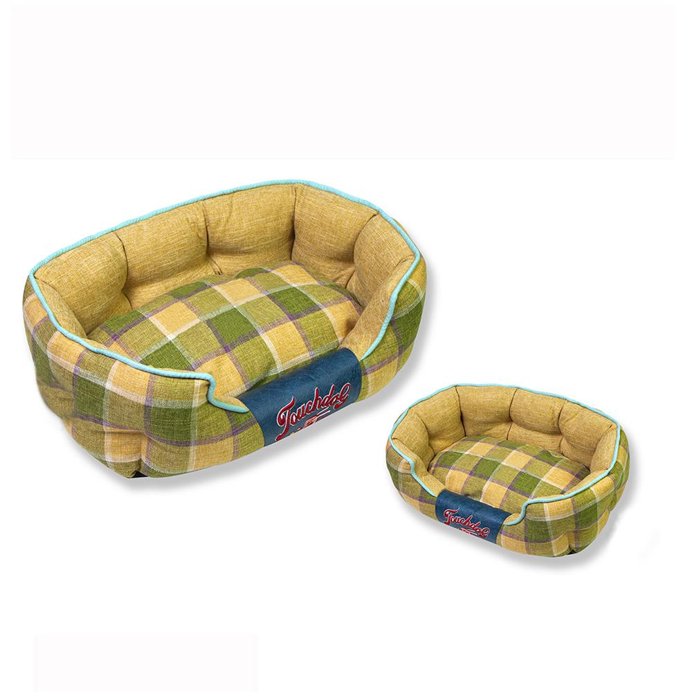 checked dog beds