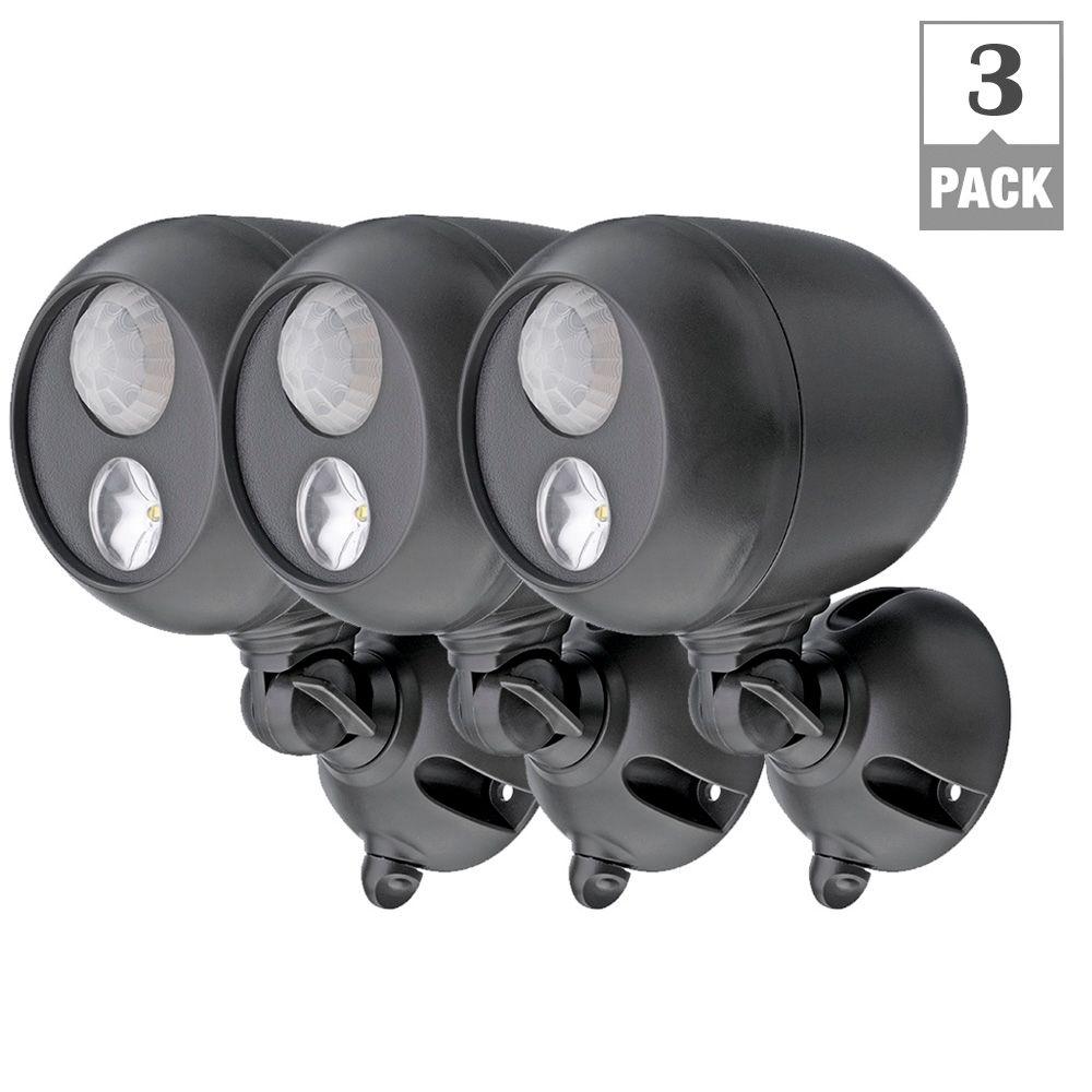 Battery operated outdoor spotlights