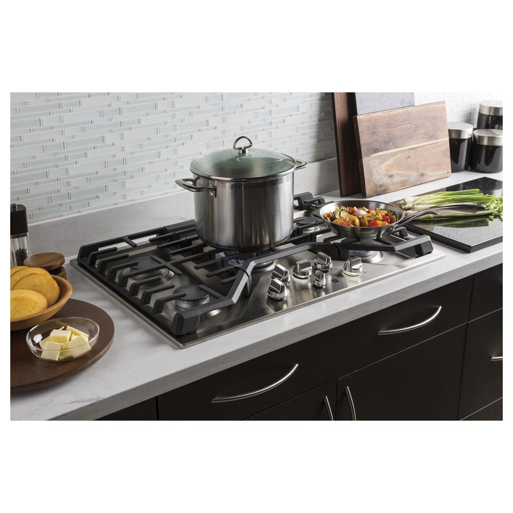 Ge Profile 36 In Gas Cooktop In Stainless Steel With 5 Burners