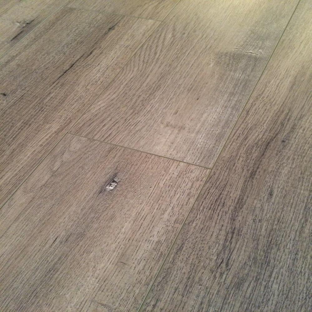 Dekorman Brown Ash Oak 12 Mm Thick X 5 71 In Wide X 48 In Length Click Locking Laminate Flooring Planks 13 27 Sq Ft Case