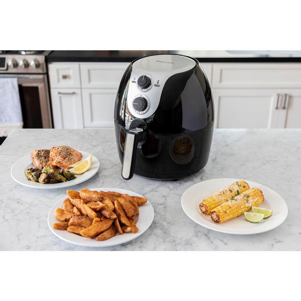 Magic Chef 5.6 Qt. XL BPA Free Easy Use Air Fryer with Free Recipe Book