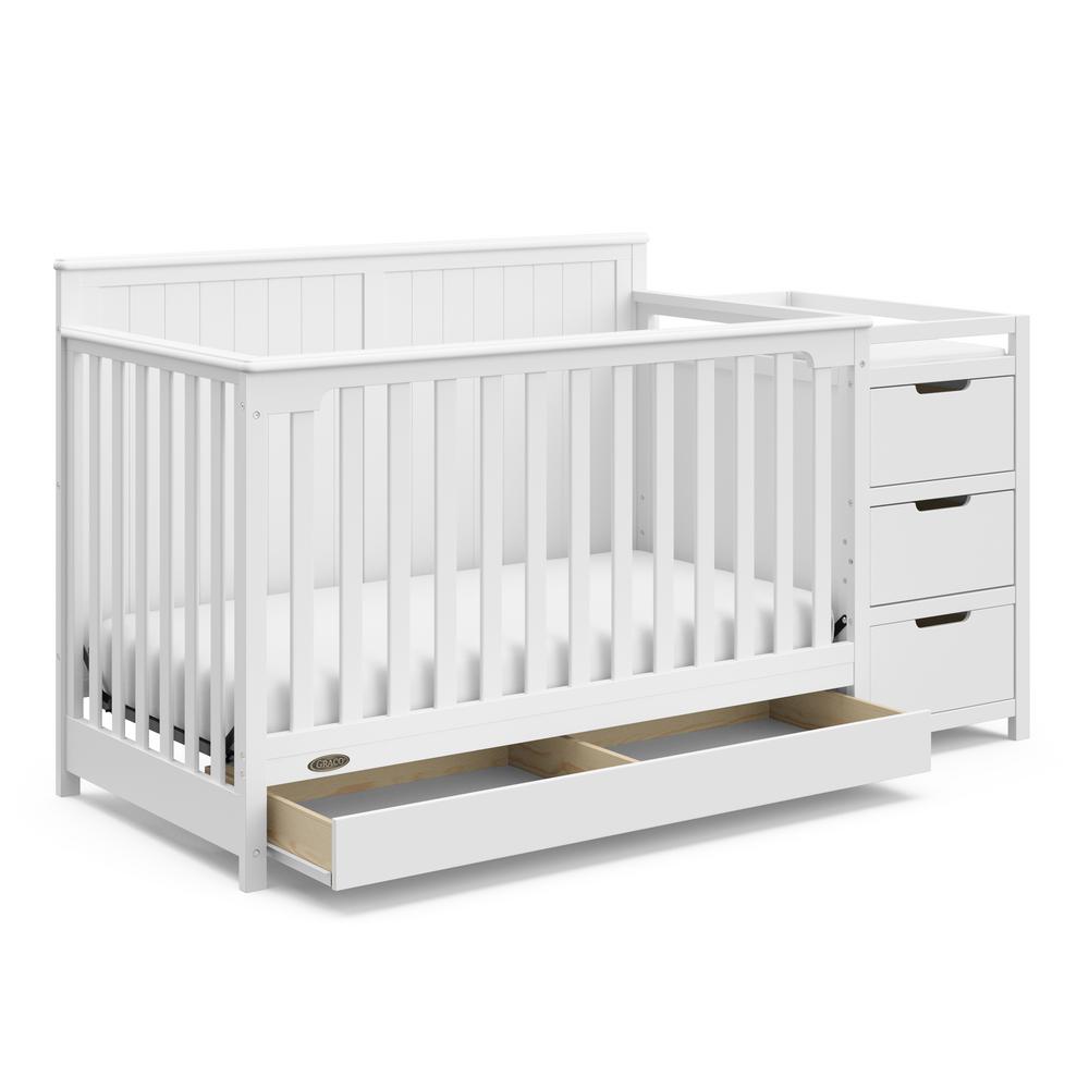 https://images.homedepot-static.com/productImages/81720757-3c09-4018-b800-f03c618a3bc2/svn/white-graco-cribs-04586-701-64_1000.jpg