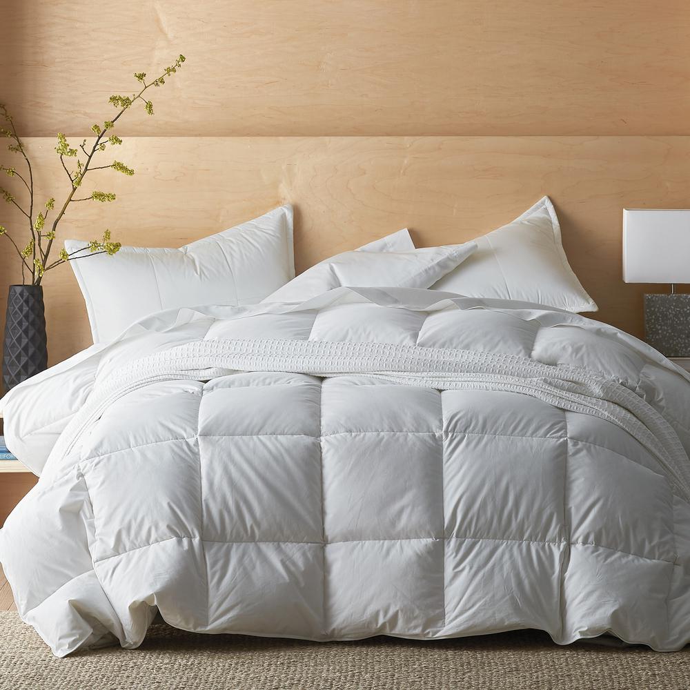 LaCrosse LoftAIRE Medium Warmth White Queen Down Alternative Comforter