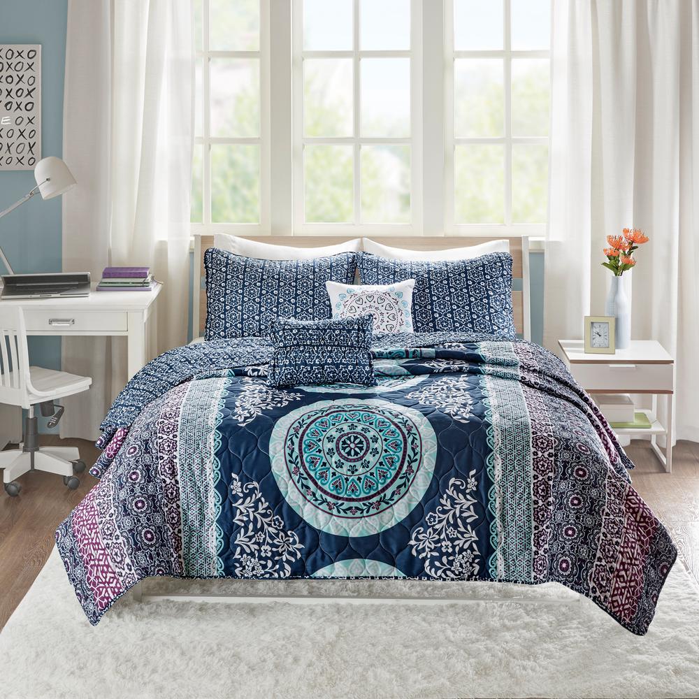 Intelligent Design Eleni 4 Piece Navy Twin Xl Boho Coverlet Set Eleni 4 Piece Navy Twin Xl Boho Coverlet Set