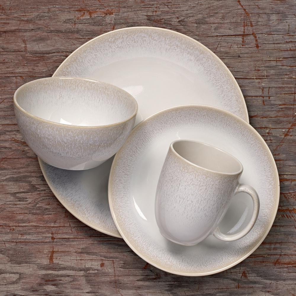 stoneware dinnerware