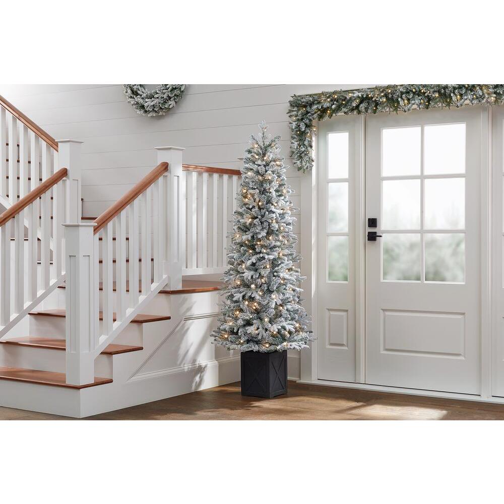 Realistic Artificial Christmas Trees Christmas Trees The Home Depot