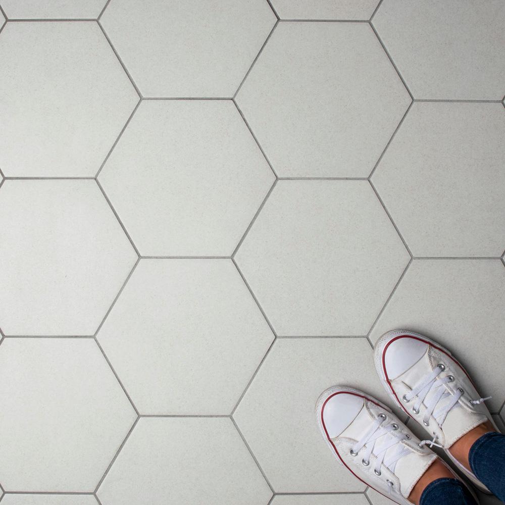Merola Tile Vintage Hex Blanco 8 5 In X 9 7 Porcelain Floor And Wall 11 56 Sq Ft Case Fcd10vbx The Home Depot Merola Tile Vintage Hex Blanco 8 5 In