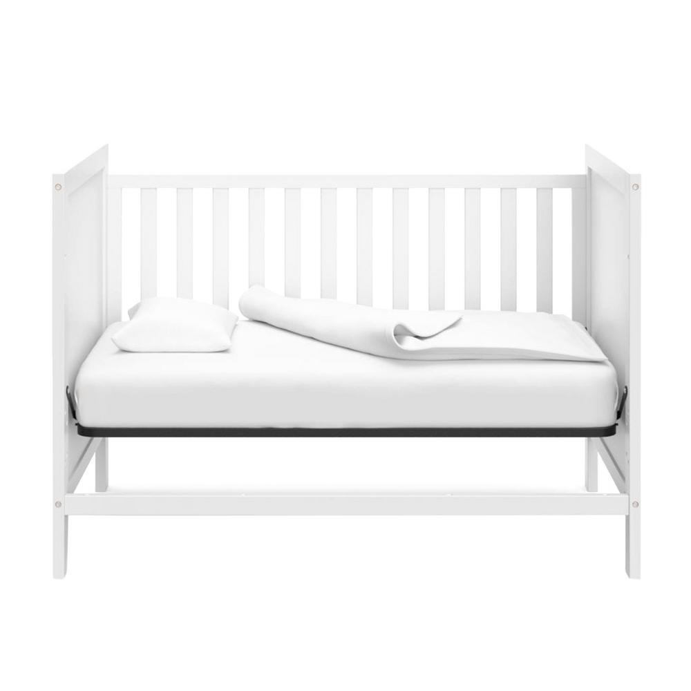 white crib 3 in 1