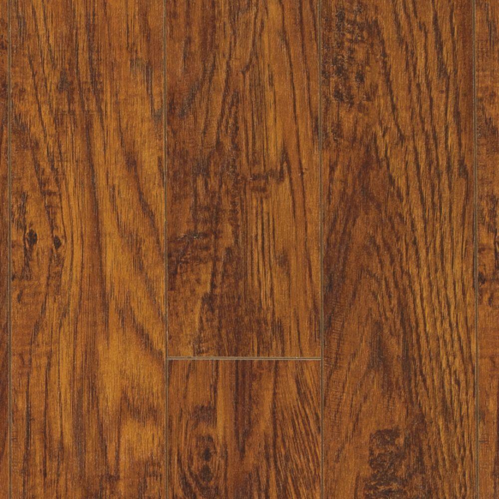 Pergo Xp Highland Hickory 10 Mm Thick X 4 7 8 In Wide X 47 7 8 In Length Laminate Flooring 13 1 Sq Ft Case