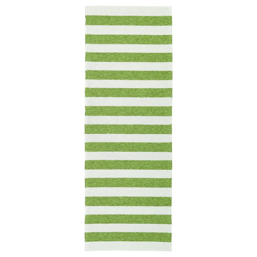 green outdoor runner