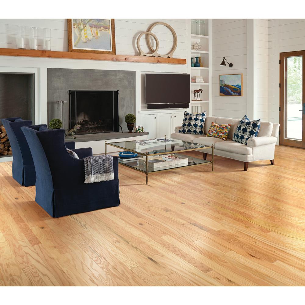 Shaw Bradford Oak Natural Oak 3 8 In Thick X 3 1 4 In Wide X Random Length Engineered Hardwood Flooring 23 76 Sq Ft Case Dh85800135 The Home Depot