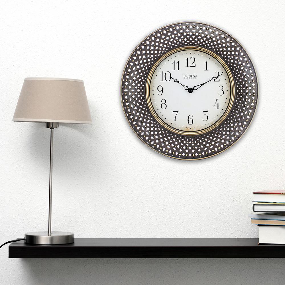 https://images.homedepot-static.com/productImages/8cc11df5-34ed-4093-807d-4c440e7d3a77/svn/brown-la-crosse-technology-wall-clocks-bbb86507-64_1000.jpg