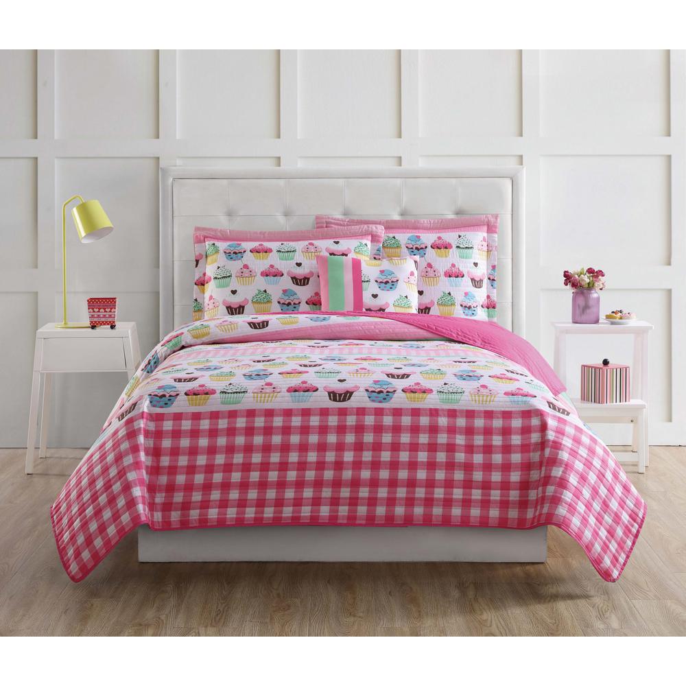 Cupcakes Printed 4 Piece Pink Queen Quilt Set Qs1937fu4 2600 The Cupcakes Printed 4 Piece Pink Queen Quilt Set